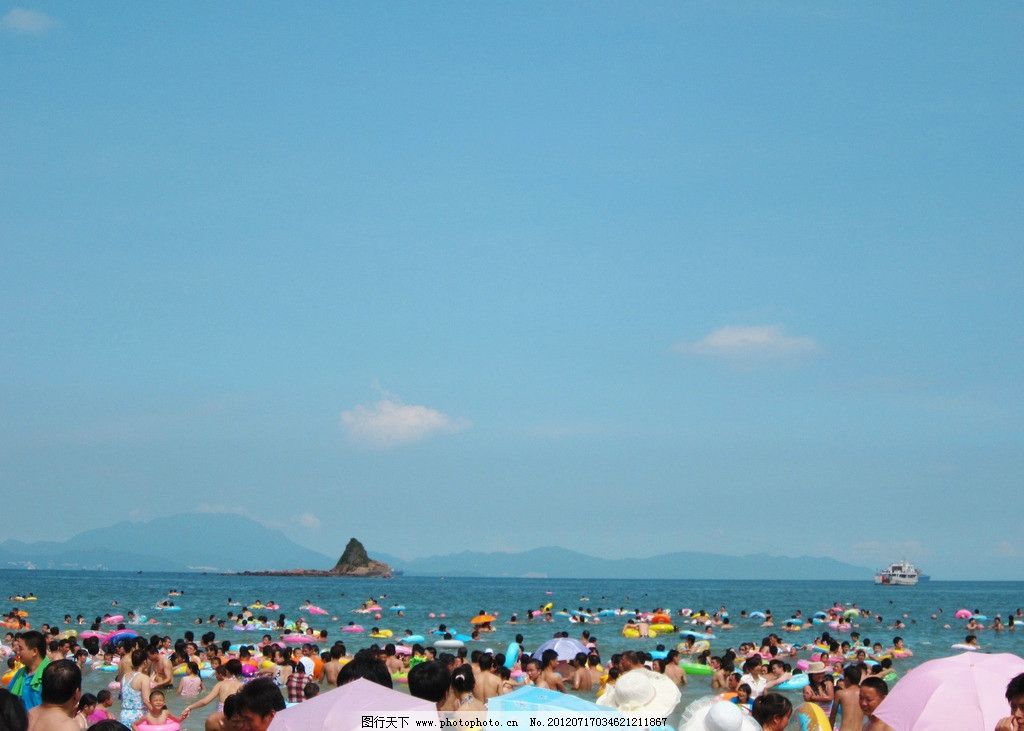 海边游泳 海 大海 蔚蓝的大海 海水 海滩 海峡 海湾 海港 海面 海上 海上游乐园 海上田园 海上风景 海边 海边公园 蓝天白云 海上小岛 大梅沙 小梅沙 西冲 深圳大梅沙 深圳小梅沙 海边娱乐 游泳 风景名胜 自然景观 摄影 180DPI JPG