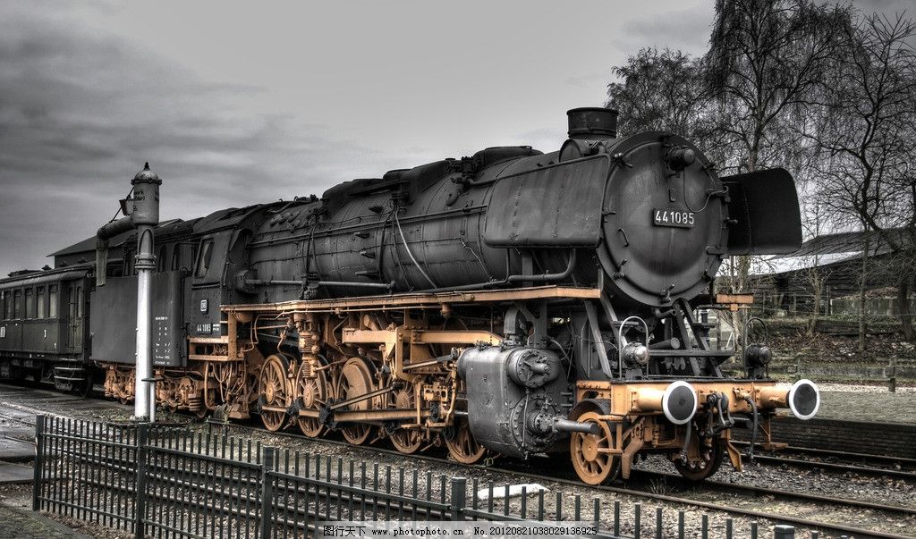 老式 蒸汽机火车头图片