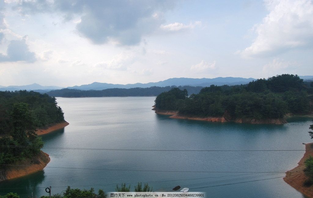 湖泊 江面 河面 水库 湖泊景观 江河风光 水面 小船 山水风景 自然