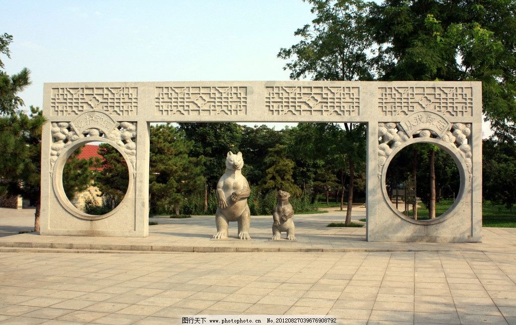 石家庄动物园雕塑图片