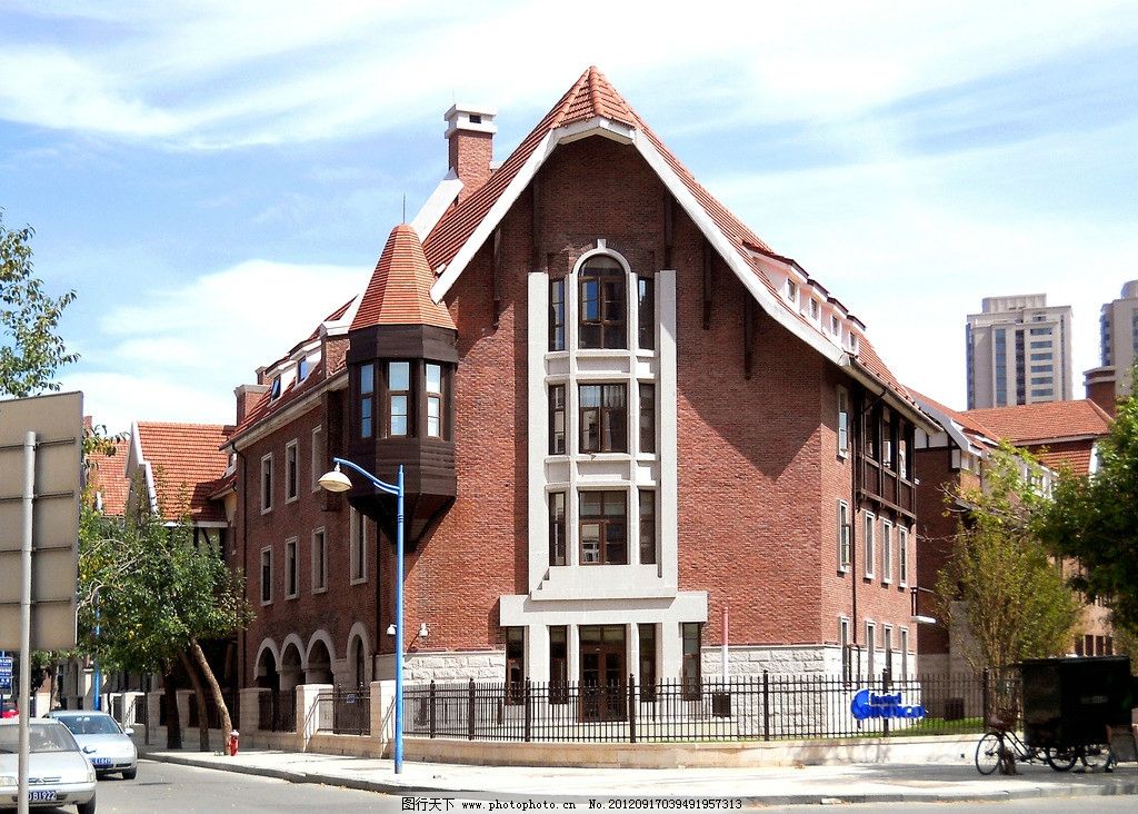 天津德式风情区别墅建筑 城市建筑 城市景观 建筑景观 都市风光 风貌建筑 欧式建筑 德式风格 西洋建筑 建筑艺术 装饰艺术 建筑装饰 外檐装饰 高端商务 风情区 旅游景区 天津新建欧式建筑 建筑摄影 建筑园林 摄影 300DPI JPG